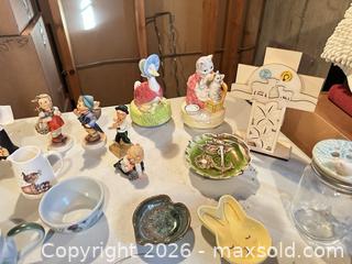 MaxSold Auction: Mixed Decorative Figurines, Glass Ornaments & Dishes Lot (20–30 pcs) - Calgary (Alberta, Canada) SELLER MANAGED Moving Online Auction - Varsville Place Nw