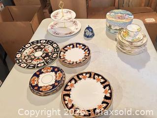 MaxSold Auction: Vintage Dinnerware / China - Calgary (Alberta, Canada) SELLER MANAGED Moving Online Auction - Varsville Place Northwest