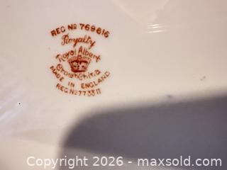 MaxSold Auction: Vintage Dinnerware / China - Calgary (Alberta, Canada) SELLER MANAGED Moving Online Auction - Varsville Place Northwest