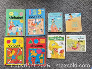 MaxSold Auction: Lot of 6-10 Board Books for Infants/Toddlers, English - Mississippi Mills (Ontario, Canada) SELLER MANAGED Downsizing Online Auction - Rae Road