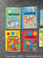 MaxSold Auction: Lot of 6-10 Board Books for Infants/Toddlers, English - Mississippi Mills (Ontario, Canada) SELLER MANAGED Downsizing Online Auction - Rae Road