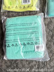 MaxSold Auction: Tupperware Microfiber Face Towels/ dusters — Multicolor Lot of 5+ - Mississippi Mills (Ontario, Canada) SELLER MANAGED Downsizing Online Auction - Rae Road