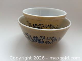MaxSold Auction: Vintage Pyrex Mixing Bowls - Homestead Pattern - Cornwall (Ontario, Canada) SELLER MANAGED Downsizing Online Auction - Queen Street