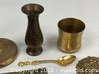 MaxSold Auction: Brass Household Grouping - Campbell (California, USA) PARTNER MANAGED Estate Sale Online Auction - Dell Avenue