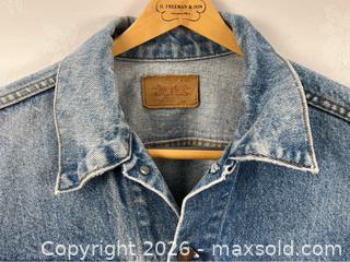 MaxSold Auction: Vintage Levi Strauss Jean Jacket Made In USA  - Campbell (California, USA) PARTNER MANAGED Estate Sale Online Auction - Dell Avenue
