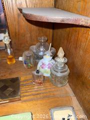 MaxSold Auction: Compacts and Perfume Bottles B - Toronto (Ontario, Canada) Downsizing Online Auction - Blantyre Avenue