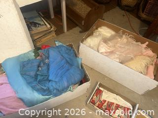 MaxSold Auction: Vintage Dresses, Shawls & Gloves, Lingerie - Chiffon, Satin, Lace B - Toronto (Ontario, Canada) Downsizing Online Auction - Blantyre Avenue