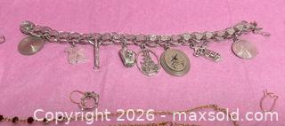 MaxSold Auction: Miscellaneous Lot of Jewelry - Newmarket (Ontario, Canada) SELLER MANAGED Downsizing Online Auction - Wendy Culbert Crescent