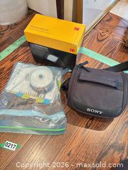 MaxSold Auction:  Digital Camera - Toronto (Ontario, Canada) SELLER MANAGED Downsizing Online Auction - Joicey Blvd 