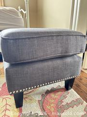 MaxSold Auction: Gray Fabric Ottoman  - Toronto (Ontario, Canada) SELLER MANAGED Downsizing Online Auction - Joicey Blvd 