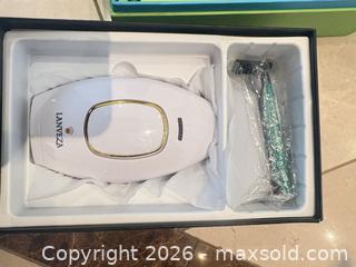 MaxSold Auction: Hair removal essentails - Toronto (Ontario, Canada) SELLER MANAGED Downsizing Online Auction - Joicey Blvd 