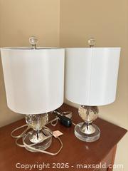 MaxSold Auction: Pair of Modern Table Lamps  - Toronto (Ontario, Canada) SELLER MANAGED Downsizing Online Auction - Joicey Boulevard