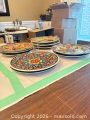 MaxSold Auction: Royal Doulton Decorative Collectible Plate - Toronto (Ontario, Canada) SELLER MANAGED Downsizing Online Auction - Joicey Boulevard