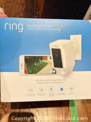 MaxSold Auction: Spotlight Cam Mount  - Toronto (Ontario, Canada) SELLER MANAGED Downsizing Online Auction - Joicey Boulevard