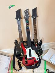 MaxSold Auction: Wireless Guitars  - Toronto (Ontario, Canada) SELLER MANAGED Downsizing Online Auction - Joicey Blvd 