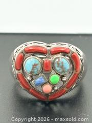 MaxSold Auction: 925 Sterling Silver & Gemstone Ring Size 6 6.13g - Esquimalt (British Columbia, Canada) PARTNER MANAGED Reseller Online Auction -  Lampson Street