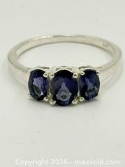 MaxSold Auction: 925 Sterling Silver Ring Size 9 2.18g - Esquimalt (British Columbia, Canada) PARTNER MANAGED Reseller Online Auction -  Lampson Street