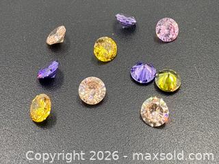 MaxSold Auction: Faceted Mixed Colour Gemstones 14 Carats  - Esquimalt (British Columbia, Canada) PARTNER MANAGED Reseller Online Auction -  Lampson Street
