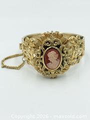MaxSold Auction: Gold Tone Cameo Bracelet  - Esquimalt (British Columbia, Canada) PARTNER MANAGED Reseller Online Auction -  Lampson Street
