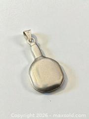 MaxSold Auction: Sterling Silver Bottle Pendant - Esquimalt (British Columbia, Canada) PARTNER MANAGED Reseller Online Auction -  Lampson Street