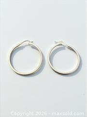 MaxSold Auction: Sterling Silver Hoop Earrings - Esquimalt (British Columbia, Canada) PARTNER MANAGED Reseller Online Auction -  Lampson Street