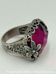 MaxSold Auction: Sterling Silver Ring Size 8 - Esquimalt (British Columbia, Canada) PARTNER MANAGED Reseller Online Auction -  Lampson Street