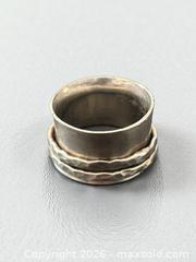 MaxSold Auction: Sterling Silver Spinner Ring Size 9.5 - Esquimalt (British Columbia, Canada) PARTNER MANAGED Reseller Online Auction -  Lampson Street