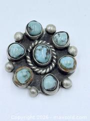 MaxSold Auction: Turquoise & Silver Pendant  - Esquimalt (British Columbia, Canada) PARTNER MANAGED Reseller Online Auction -  Lampson Street