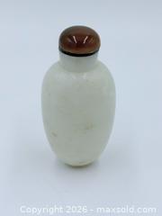 MaxSold Auction: White Jade Snuff Bottle 3” - Esquimalt (British Columbia, Canada) PARTNER MANAGED Reseller Online Auction -  Lampson Street