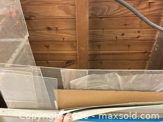 MaxSold Auction: Plexiglass B - Allentown (Pennsylvania, USA) PARTNER MANAGED Downsizing Online Auction - North Berks Street