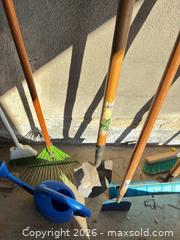 MaxSold Auction: Yard and Garden Tools A - Allentown (Pennsylvania, USA) PARTNER MANAGED Downsizing Online Auction - North Berks Street