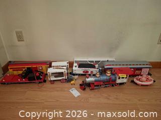 MaxSold Auction: Bachman G-Scale Circus Trains B - Bally (Pennsylvania, USA) PARTNER MANAGED Downsizing Online Auction - Cherry Street