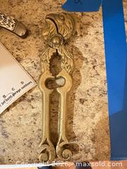 MaxSold Auction: Cutters and more B - Bally (Pennsylvania, USA) PARTNER MANAGED Downsizing Online Auction - Cherry Street