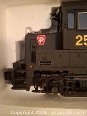 MaxSold Auction: G-Scale Aristo Diesel Locomotive  A - Bally (Pennsylvania, USA) PARTNER MANAGED Downsizing Online Auction - Cherry Street
