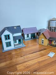 MaxSold Auction: G Scale Train Buildings B - Bally (Pennsylvania, USA) PARTNER MANAGED Downsizing Online Auction - Cherry Street