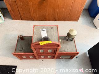 MaxSold Auction: Garden Train Building A - Bally (Pennsylvania, USA) PARTNER MANAGED Downsizing Online Auction - Cherry Street