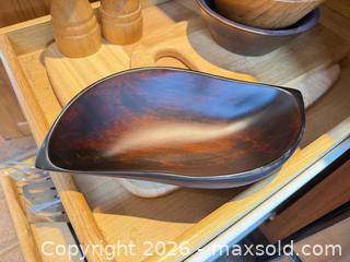 MaxSold Auction: Grilling and Woodware B - Bally (Pennsylvania, USA) PARTNER MANAGED Downsizing Online Auction - Cherry Street