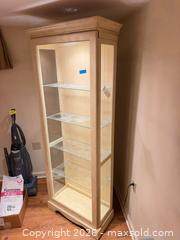 MaxSold Auction: Philip Reinisch Co. Display Cabinet C - Bally (Pennsylvania, USA) PARTNER MANAGED Downsizing Online Auction - Cherry Street