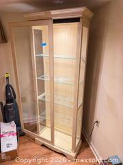 MaxSold Auction: Philip Reinisch Co. Display Cabinet C - Bally (Pennsylvania, USA) PARTNER MANAGED Downsizing Online Auction - Cherry Street