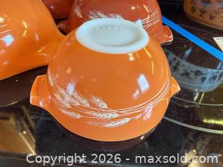 MaxSold Auction: Pyrex Nesting Bowls A - Bally (Pennsylvania, USA) PARTNER MANAGED Downsizing Online Auction - Cherry Street
