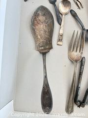 MaxSold Auction: Silverplate and Stainless A - Bally (Pennsylvania, USA) PARTNER MANAGED Downsizing Online Auction - Cherry Street