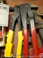 MaxSold Auction: Tools and More  B - Bally (Pennsylvania, USA) PARTNER MANAGED Downsizing Online Auction - Cherry Street