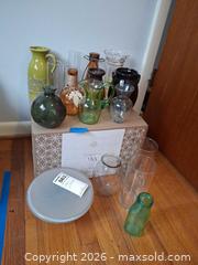 MaxSold Auction: Vases, Pitchers B - Bally (Pennsylvania, USA) PARTNER MANAGED Downsizing Online Auction - Cherry Street