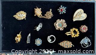 MaxSold Auction: Brooching the Subject: A Very Glam Vintage Pin Collection - Roseville (California, USA) PARTNER MANAGED Moving Online Auction - Marie Court #2