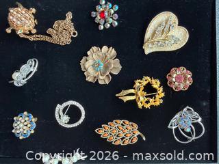 MaxSold Auction: Brooching the Subject: A Very Glam Vintage Pin Collection - Roseville (California, USA) PARTNER MANAGED Moving Online Auction - Marie Court #2