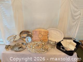 MaxSold Auction: Everything but the Turkey:  Start-to-Finish Holiday Hosting Lot  - Roseville (California, USA) PARTNER MANAGED Moving Online Auction - Marie Court #2