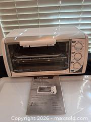 MaxSold Auction: Kitchen Essentials – Black & Decker Toaster Oven, Cutting Block and Cutting Board  - Roseville (California, USA) PARTNER MANAGED Moving Online Auction - Marie Court #2