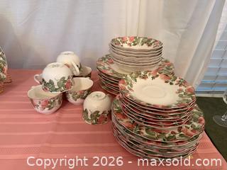 MaxSold Auction: NIKKO - Precious Fine Tableware - Roseville (California, USA) PARTNER MANAGED Moving Online Auction - Marie Court #2