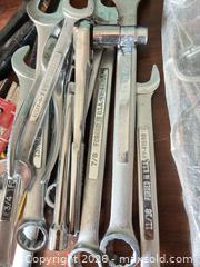 MaxSold Auction: Lot of 6-15 Hand Tools: Wrenches, Screwdrivers, Hex Keys - Plano (Texas, USA) SELLER MANAGED Downsizing Online Auction -  Pin Oak Lane