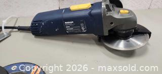 MaxSold Auction: Mastercraft Corded Grinder - Pelham (Ontario, Canada) SELLER MANAGED Reseller Online Auction - Foss Road